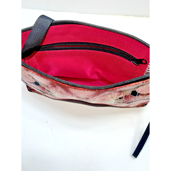 Purse make up bag or whatever you like - Picture 3 of 5